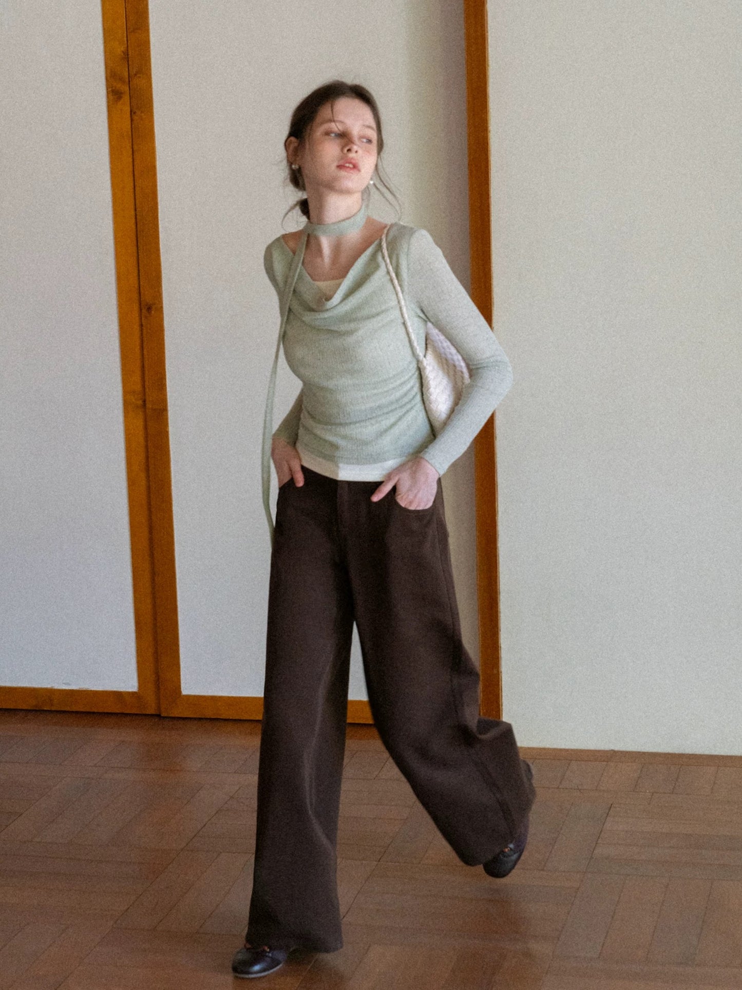 [In Stock] EGGKA High-Waisted Versatile Wide-Leg Casual Pants for Women, Spring Loose Straight Leg Commuting Style, Elegant Flowing Long Pants