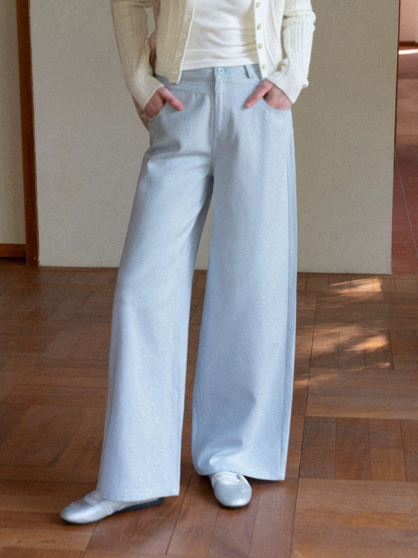 [In Stock] EGGKA High-Waisted Versatile Wide-Leg Casual Pants for Women, Spring Loose Straight Leg Commuting Style, Elegant Flowing Long Pants