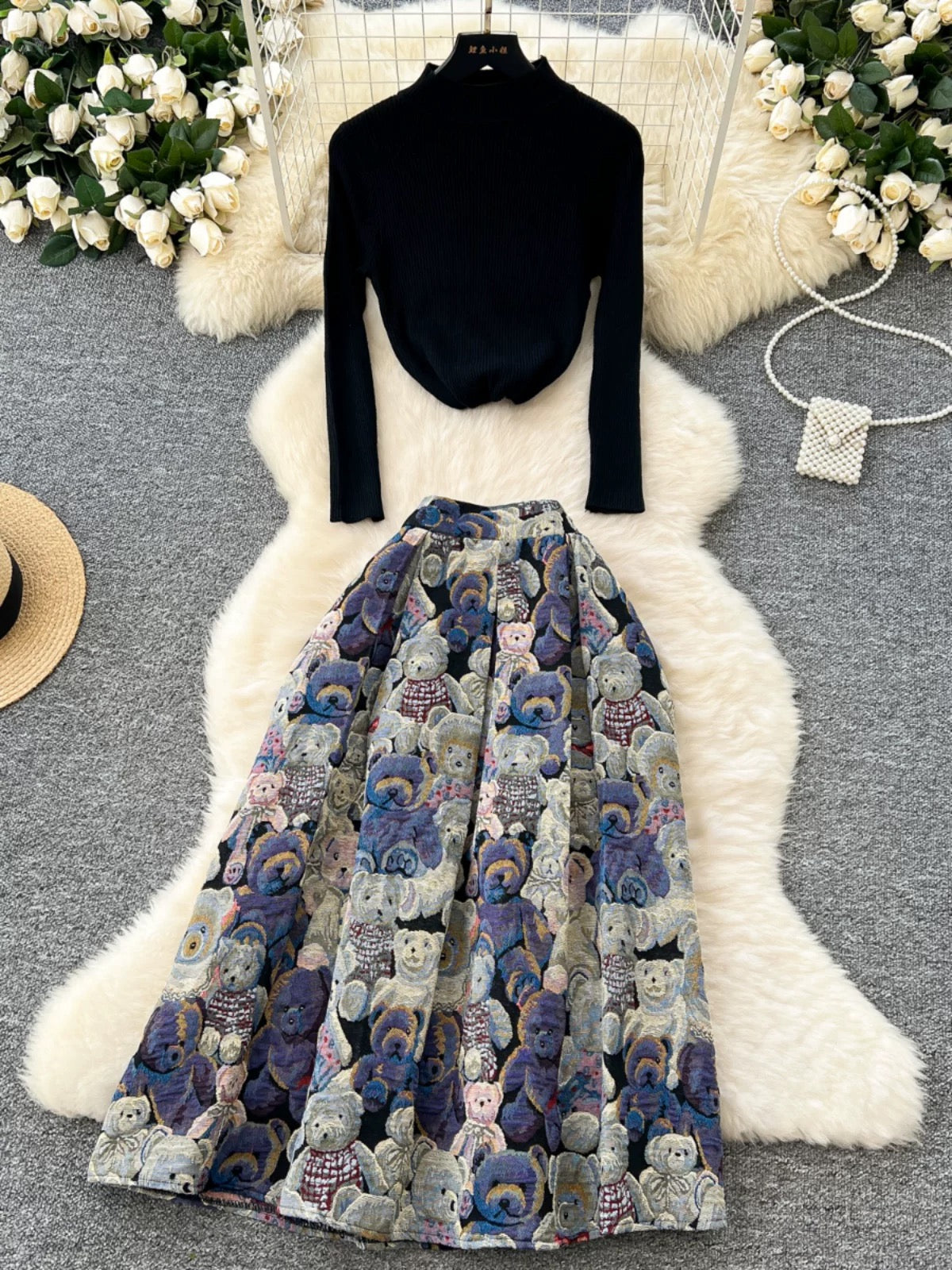 High-end outfits for women in autumn and winter, new inner layering sweaters, bear jacquard high-waisted skirts