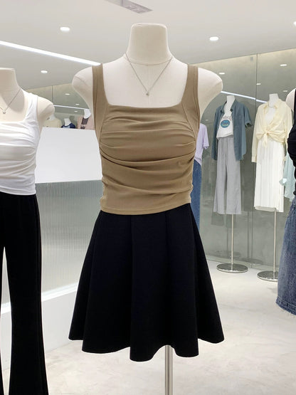 Cover side breasts with integrated chest pads and pleated suspenders, fashionable and stylish, wear a single vest
