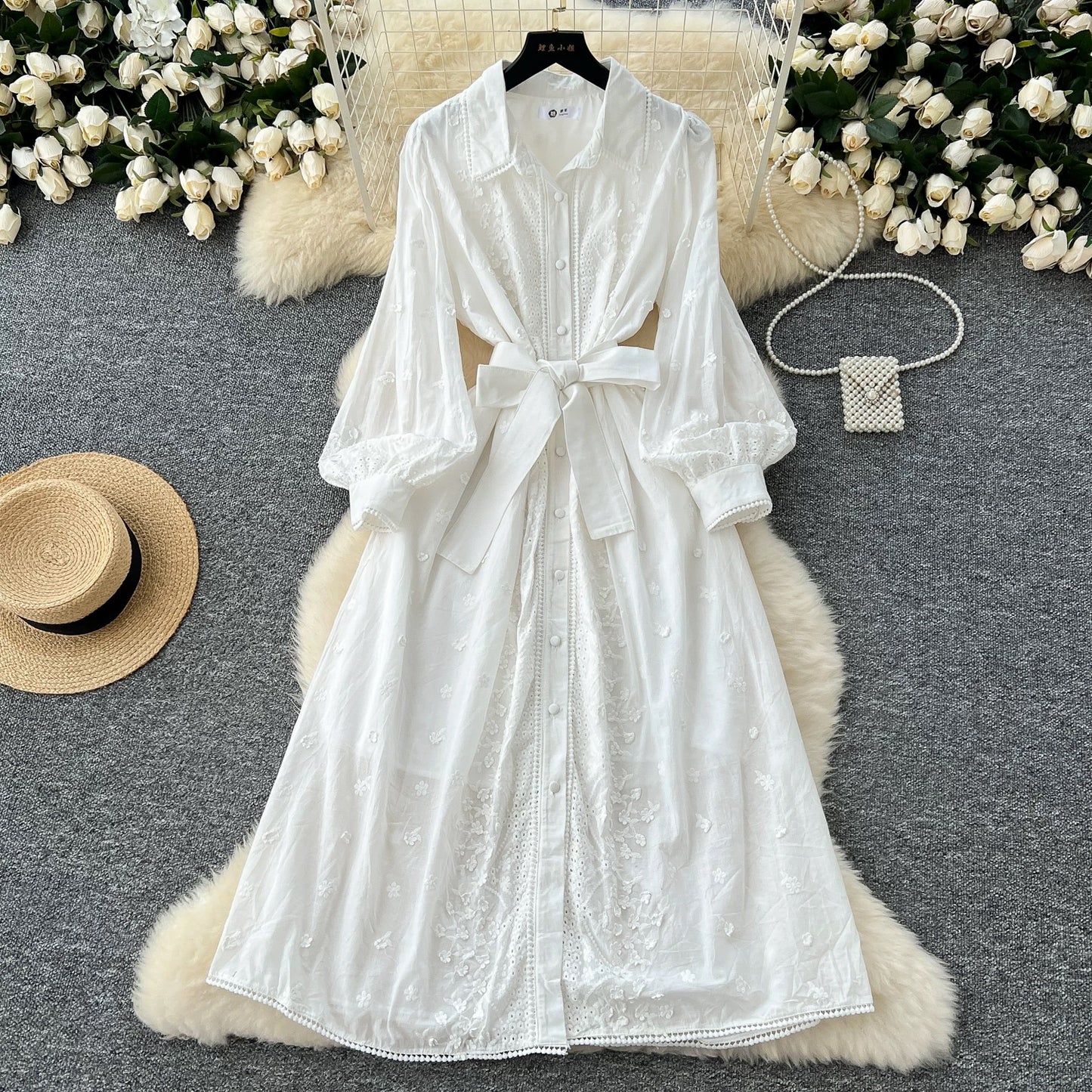 French sweet retro heavy industry hollow crochet embroidery straps to tighten the waist and look slimming long-sleeved single-breasted dress