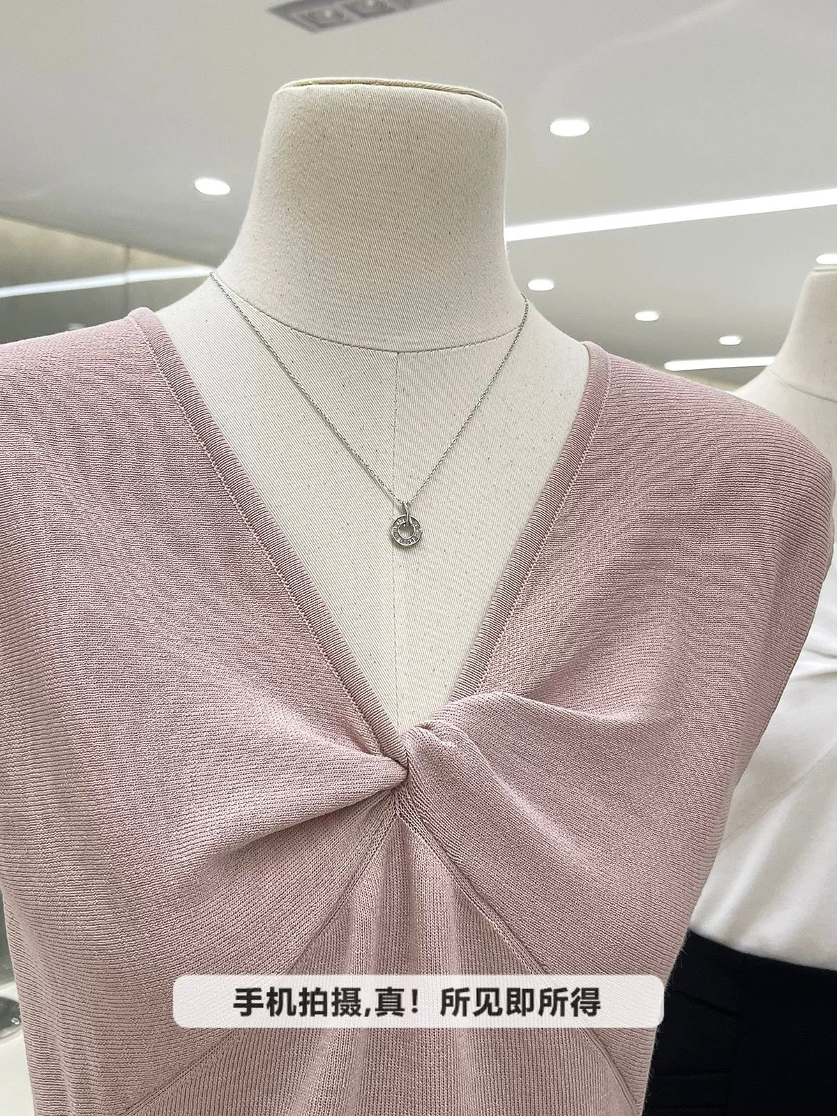 Clearance sale, no refunds or exchanges! Knotted V-neck small flying sleeves ice silk knit sweater for women, summer slim sleeveless top Q03