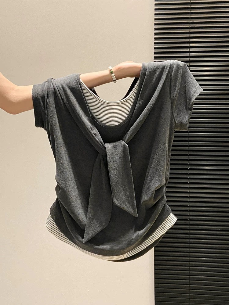 Korean style two-piece striped short-sleeved T-shirt for women, new summer 2026 design, color blocking, fitted waist top.