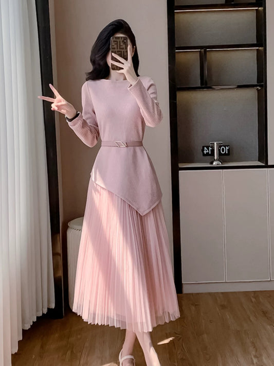 French knitted two-piece dress, autumn and winter outfit, fashionable and youthful, high-end, popular two-piece suit