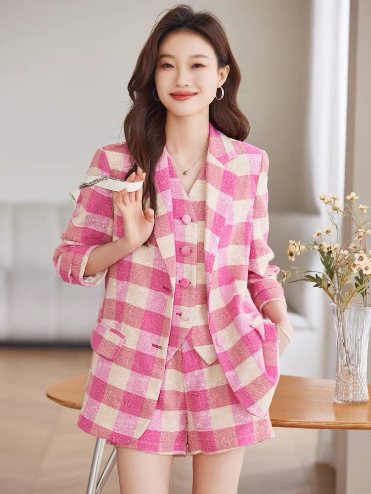 Obilan spring and autumn pink plaid small suit jacket suit shorts women's fashion vest three-piece set small fragrance Korean version