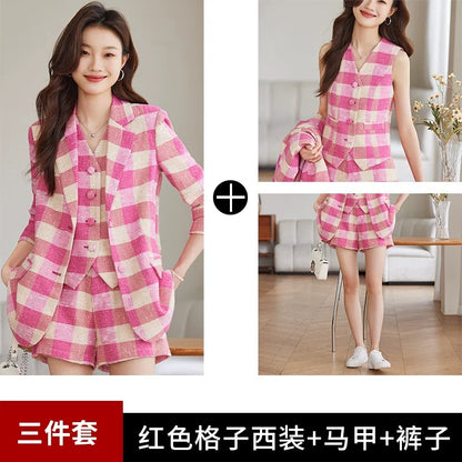 Obilan spring and autumn pink plaid small suit jacket suit shorts women's fashion vest three-piece set small fragrance Korean version