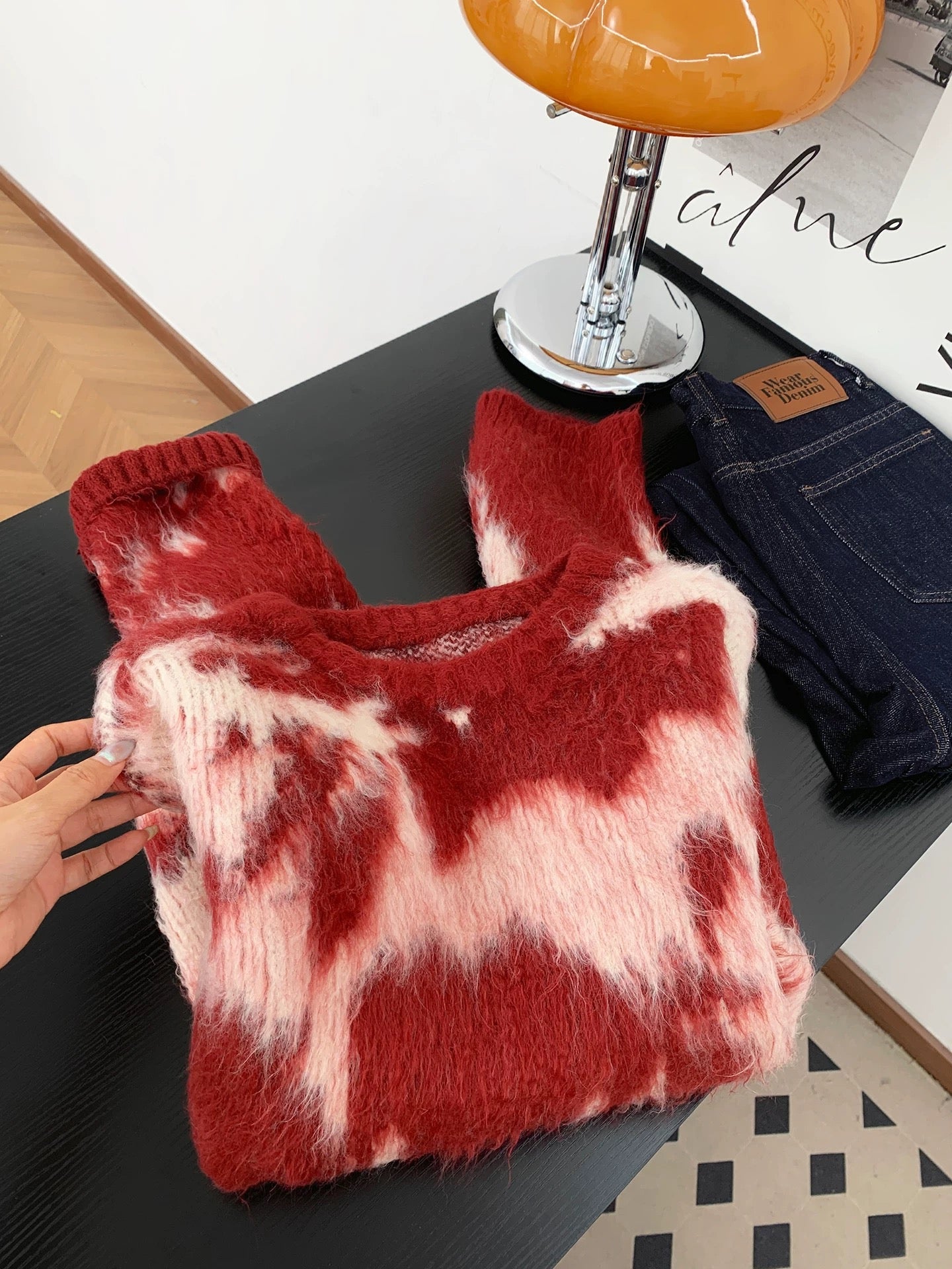 Atmosphere retro New Year red gradient sweater women autumn and winter stylish soft lazy style round neck knitted sweater top