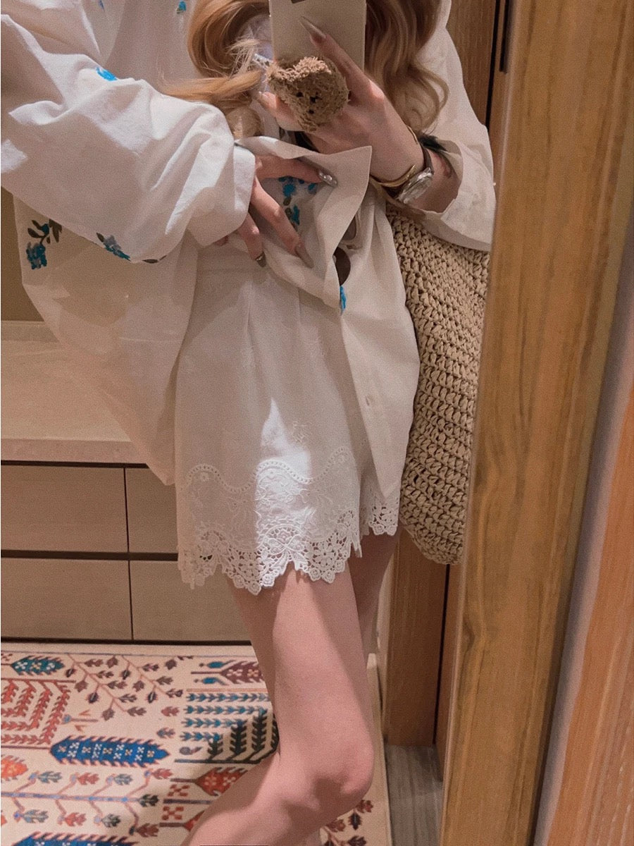Yukiss [White Lace-Trimmed Shorts 2.0! Perfect for Babydoll Dresses! White Embroidered Cotton Shorts]