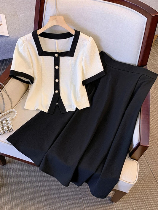 Plus size suit for women in summer to cover the flesh and make the fat girl look slimmer. Two-piece set to reduce age and contrast with square collar top and high waist skirt.