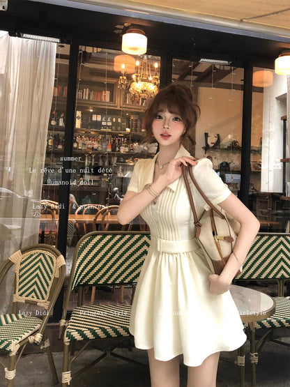 Lazy Didi Strolls Through Paris: A Heavy-Duty Deconstructed Textured Dress with a French High-End Bamboo V-Neck