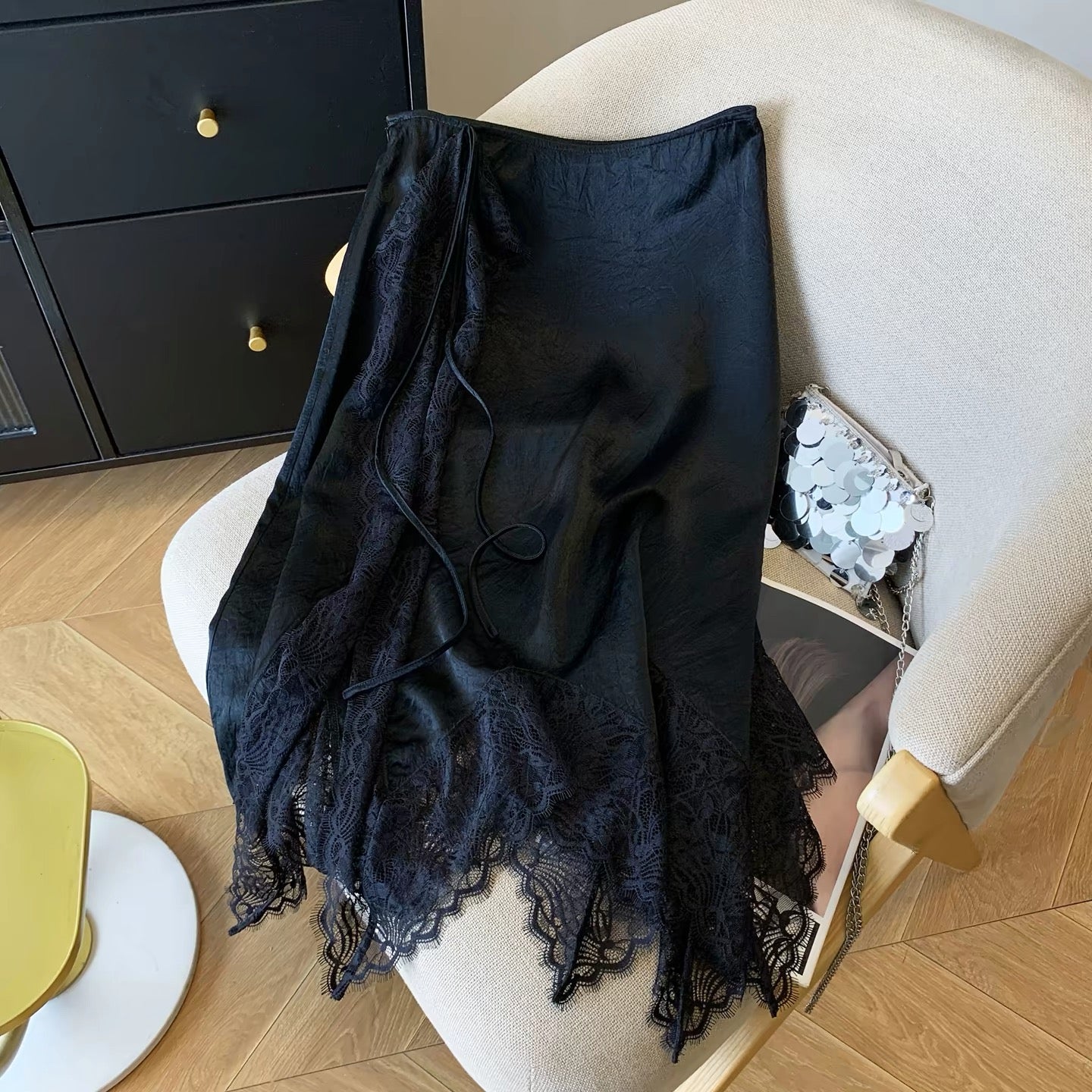 Premium Women's Acetate Satin Midi Skirt – 2026 Summer New Arrival: Sophisticated French-Style Lace-Paneled Design