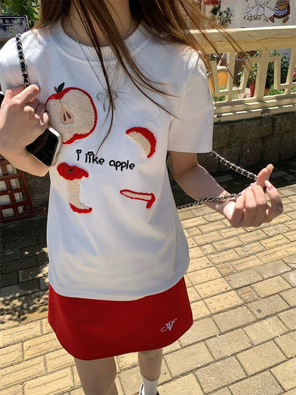 CCKOK Apple towel embroidered straight shoulder T-shirt 2025 summer new American niche design age-reducing short-sleeved female ins