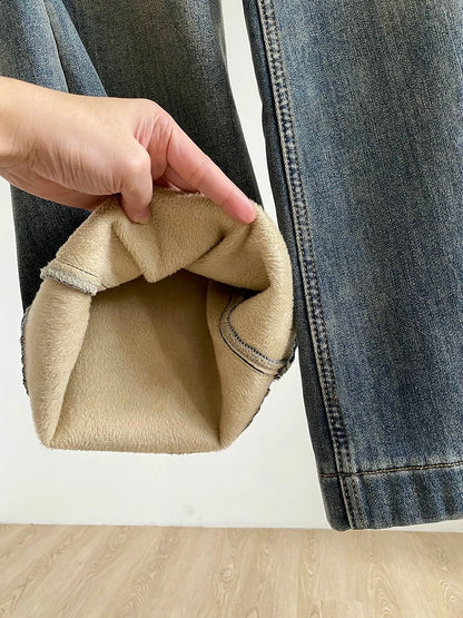 Fleece-lined, thickened, high-waisted, warm denim wide-leg pants, new winter style for women, 2025, Korean chic, versatile, suitable for wearing outside.