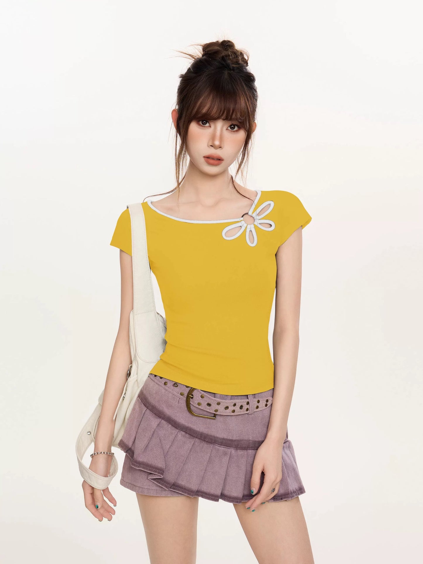 Hot girl ginger yellow hollow flower straight shoulder short-sleeved T-shirt female summer design slim waist short top