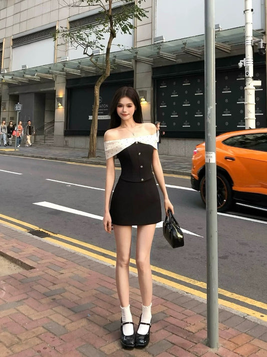 Illustration of WAHJU Whisper of the Waves New Slimming Design One Shoulder Polka Dot Contrast Color Top Women's Summer Skirt
