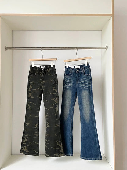 Washed blue high-waisted, hip-lifting, slimming denim wide-leg pants, new autumn 2025 style, Korean style, versatile straight leg trousers.