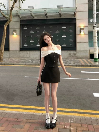 Illustration of WAHJU Whisper of the Waves New Slimming Design One Shoulder Polka Dot Contrast Color Top Women's Summer Skirt