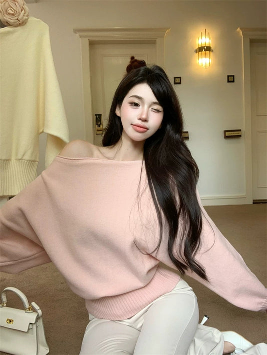 Pink one-shoulder bat-sleeve sweater for women in autumn and winter long-sleeved off-shoulder sweater loose lazy style off-the-shoulder top