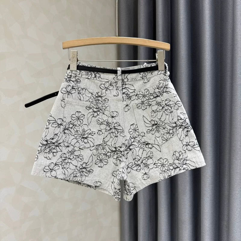 2025 summer new jacquard denim shorts women's Korean version high waist fashionable and versatile loose and slim a-line hot pants ins