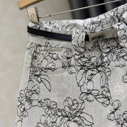 2025 summer new jacquard denim shorts women's Korean version high waist fashionable and versatile loose and slim a-line hot pants ins