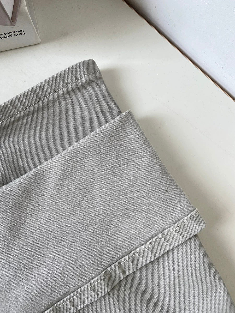 Women's high-waisted washed denim wide-leg pants with a vertical drape, new spring 2026 style, Korean style, versatile, slimming, and suitable for wearing outside.