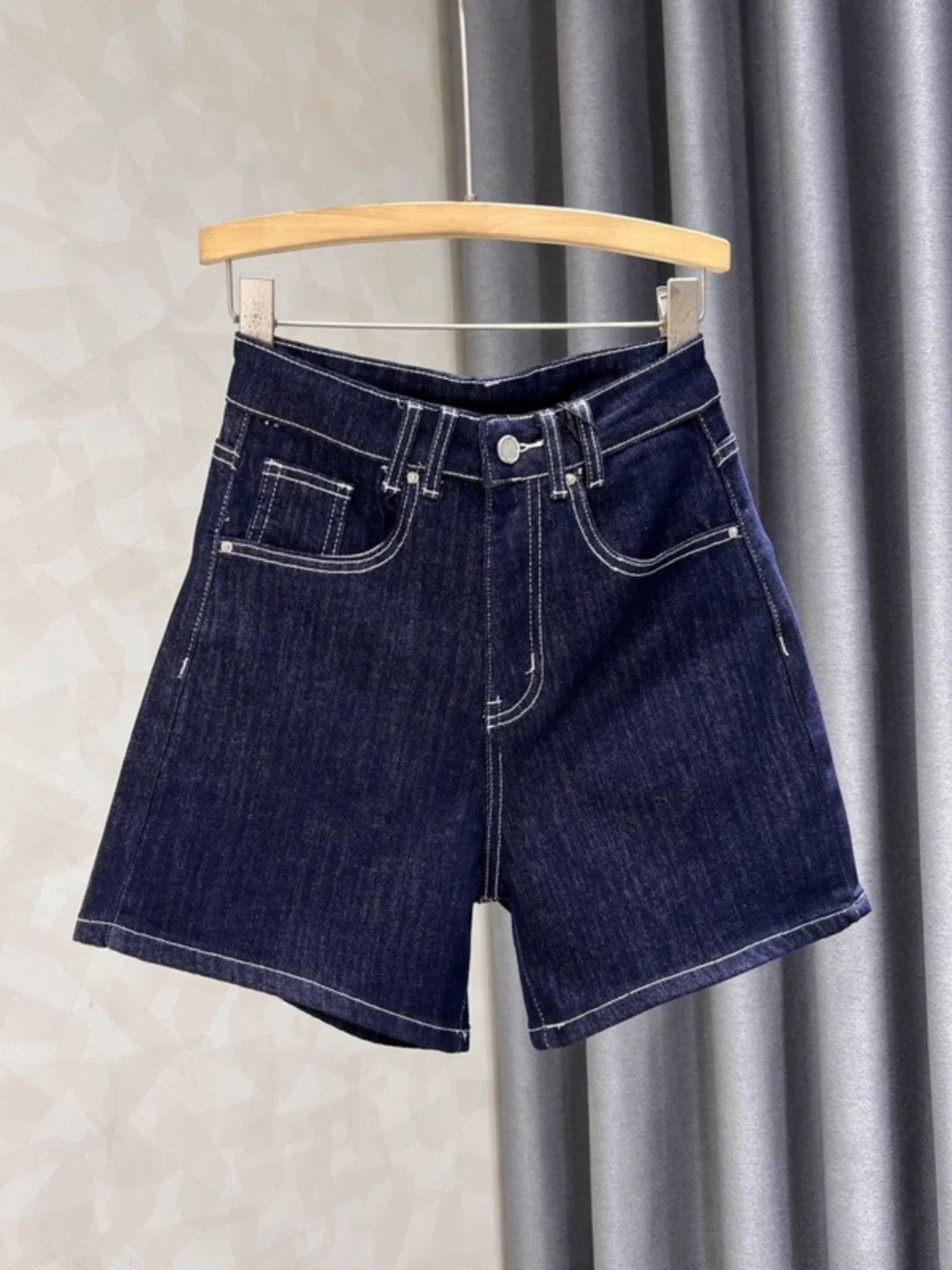 Washed blue denim shorts for women 2024 summer new loose slimming fashionable all-match high waist wide leg shorts