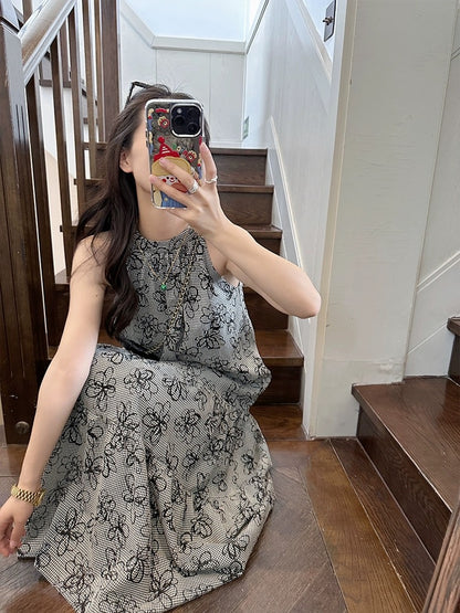 Jin Suyi flower halter neck long skirt for women 2024 summer Korean version slimming small fresh plaid dress chic skirt