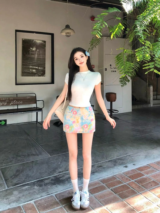 Illustration of WAHJU [5/3 10:00AM Summer New Products] Summer new daily slim fit tops and skirts