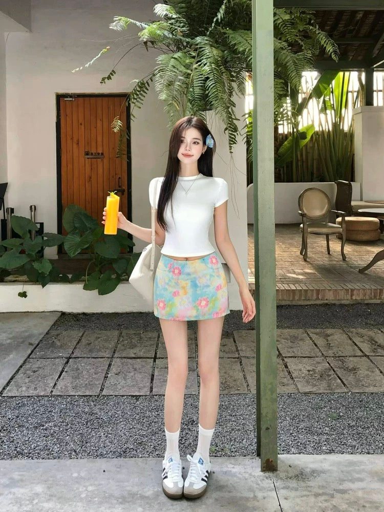 Illustration of WAHJU [5/3 10:00AM Summer New Products] Summer new daily slim fit tops and skirts