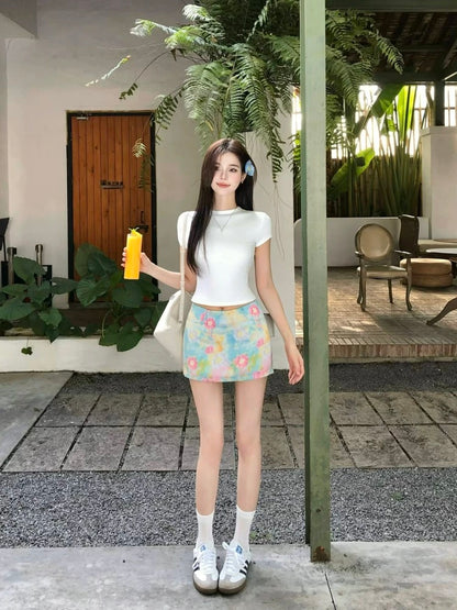 Illustration of WAHJU [5/3 10:00AM Summer New Products] Summer new daily slim fit tops and skirts
