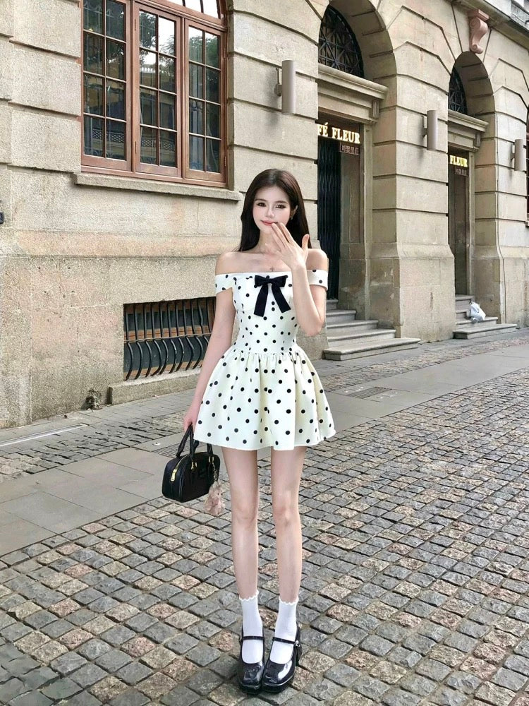 Illustration of WAHJU [5/3 10:00AM Summer New Products] Design Bow Polka Dot Apricot Dress