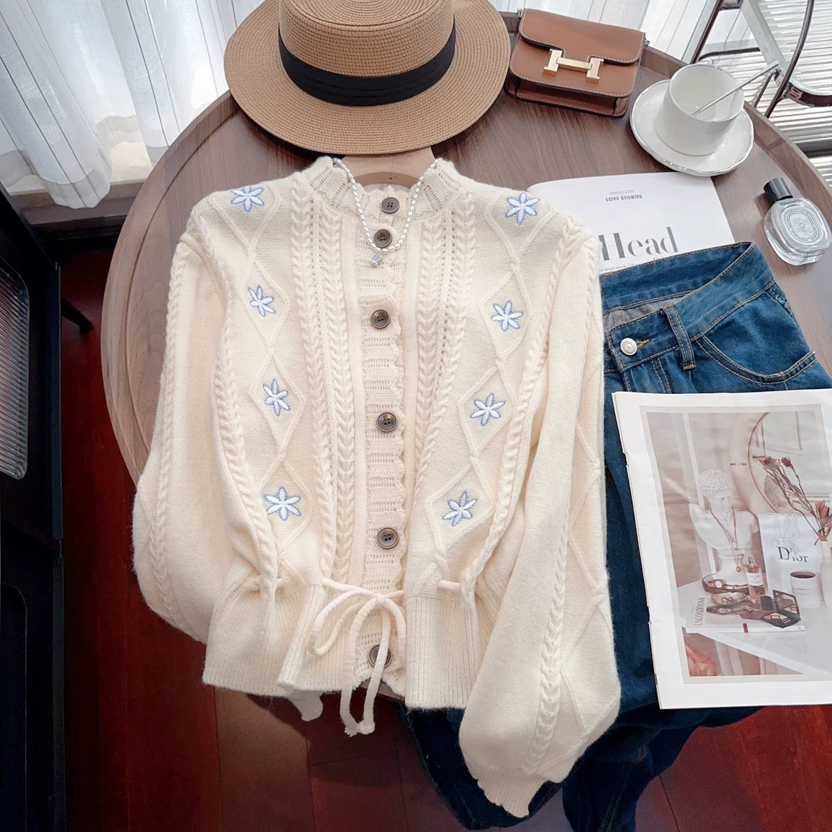 Nancy Cici’s reserved style recommendation~Sweet embroidered straps to tighten the waist and slim down the knitted cardigan sweater for women in autumn