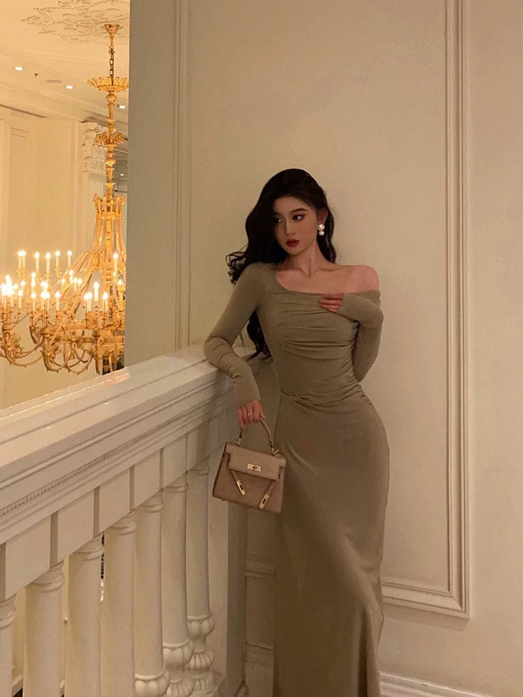 Godfrey sexy off-shoulder long-sleeved dress for women 2024 early autumn new style gentle temperament slim bottoming long skirt