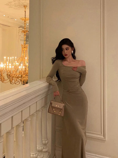 Godfrey sexy off-shoulder long-sleeved dress for women 2024 early autumn new style gentle temperament slim bottoming long skirt