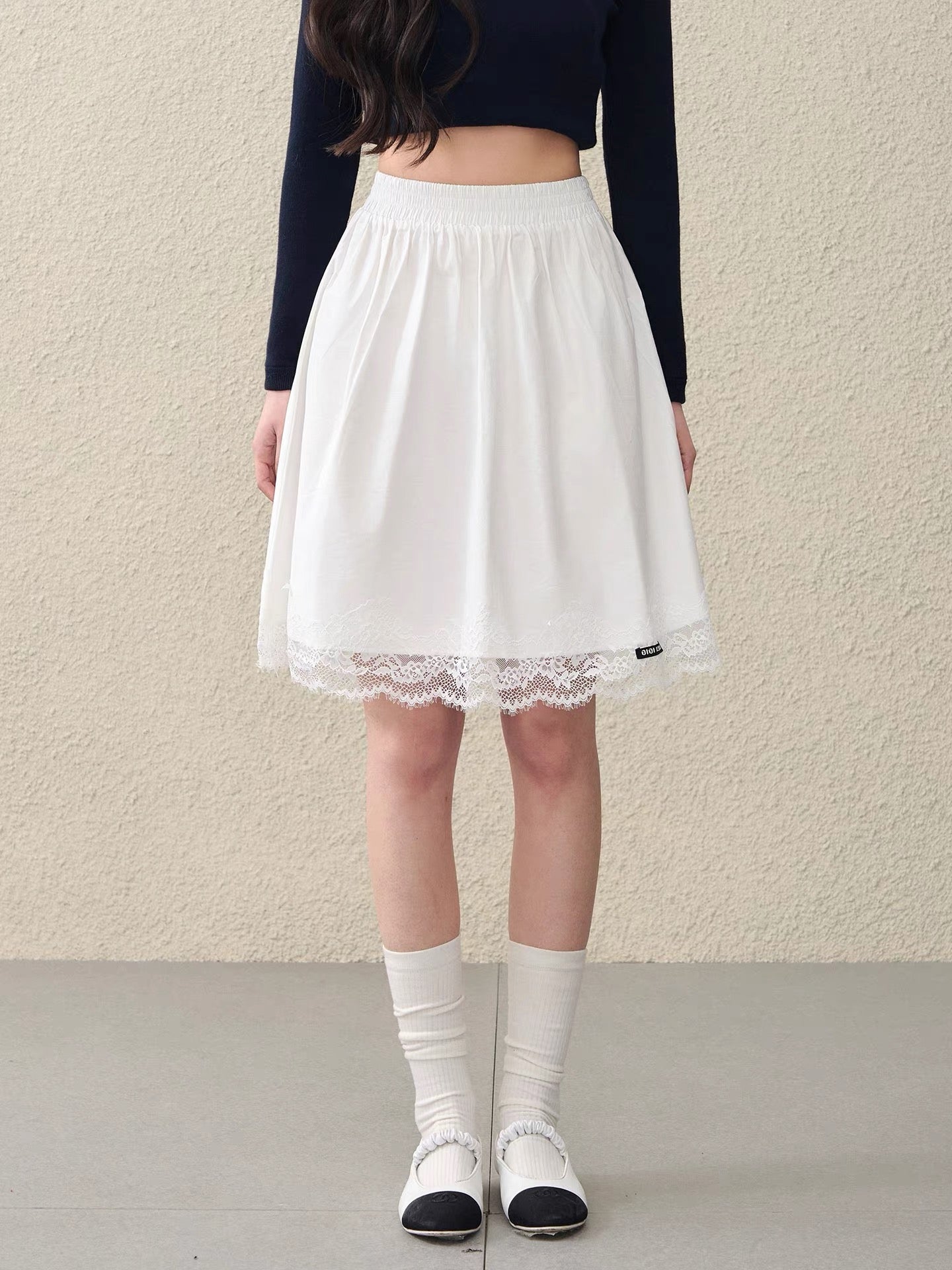 OIOI ESSE｜Early Spring Lace-Trimmed Midi Skirt for Women - Stylish and Elegant