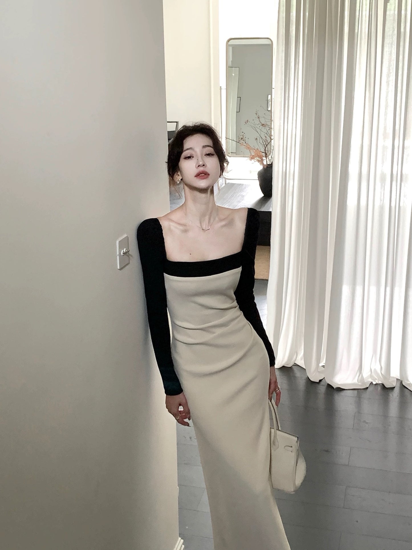 Nu Arno French-style autumn/winter patchwork square neck knit dress, long sleeves, elegant, slim fit, and sexy evening gown.