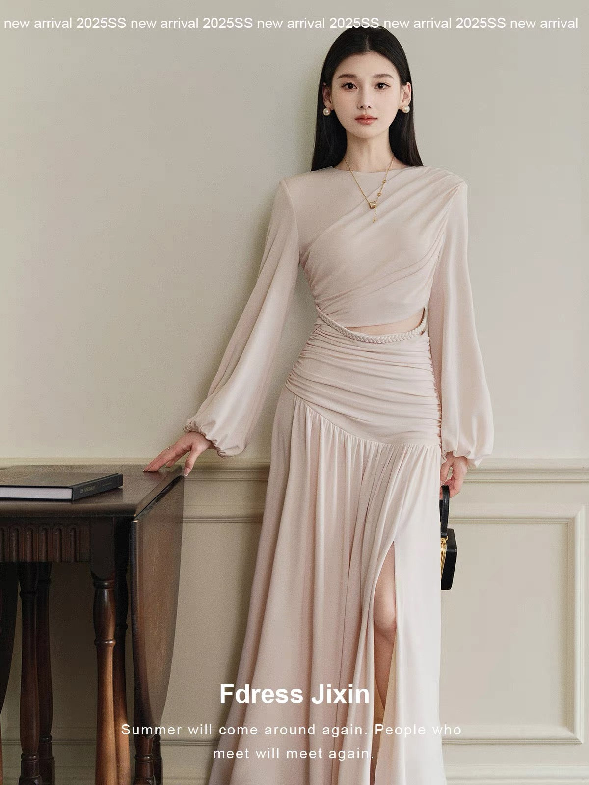 Sending a letter to the collection of lyrical poems: French-style elegant off-the-shoulder ballet pleated dress, hand-knitted long skirt.