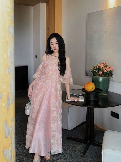 Sanji Heihua Southern France holiday style suspender dress 2024 new style for women to wear during summer travel is super nice and trendy