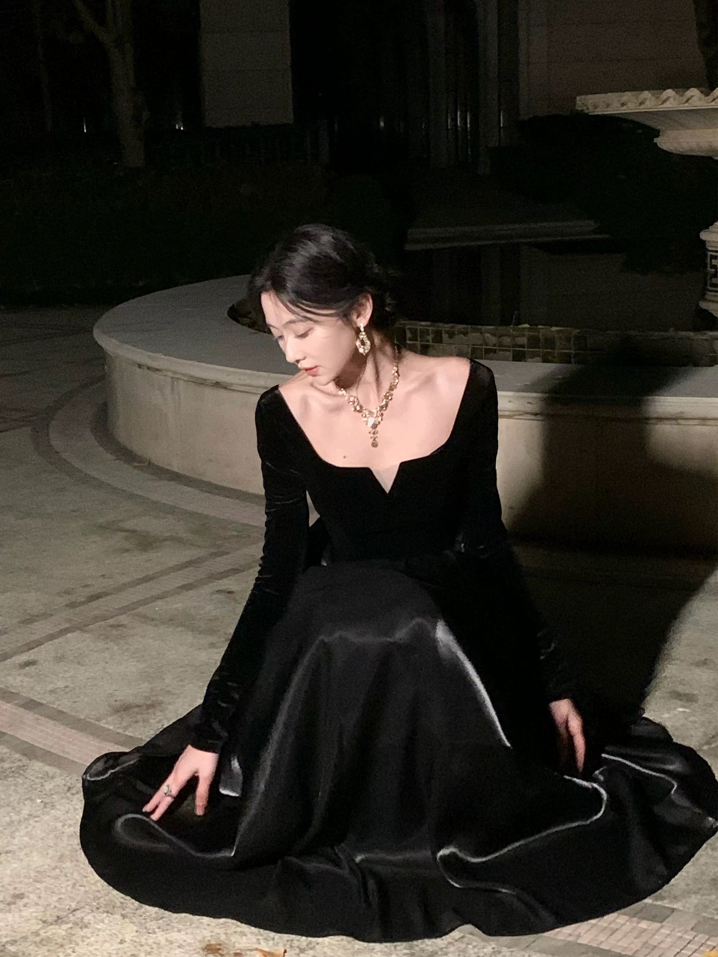 Nu Arno Black Hepburn Style Dress, High-End A-Line Elegant Long Dress, 2025 Winter New Arrival