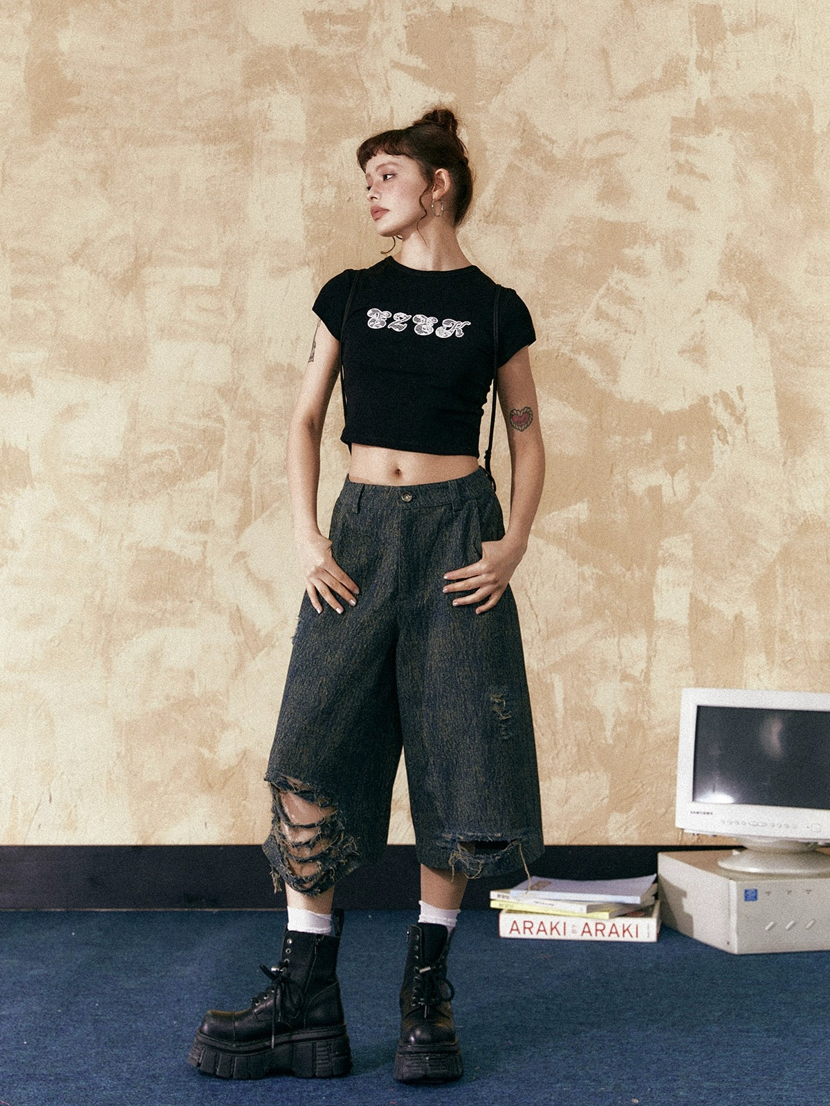EZEK design ripped washed jeans women's American retro straight-leg loose high-end popular wide-leg pants