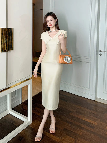 Black Hepburn style lapel dress for women summer 2025 new style high-end temperament waist slim mid-length skirt