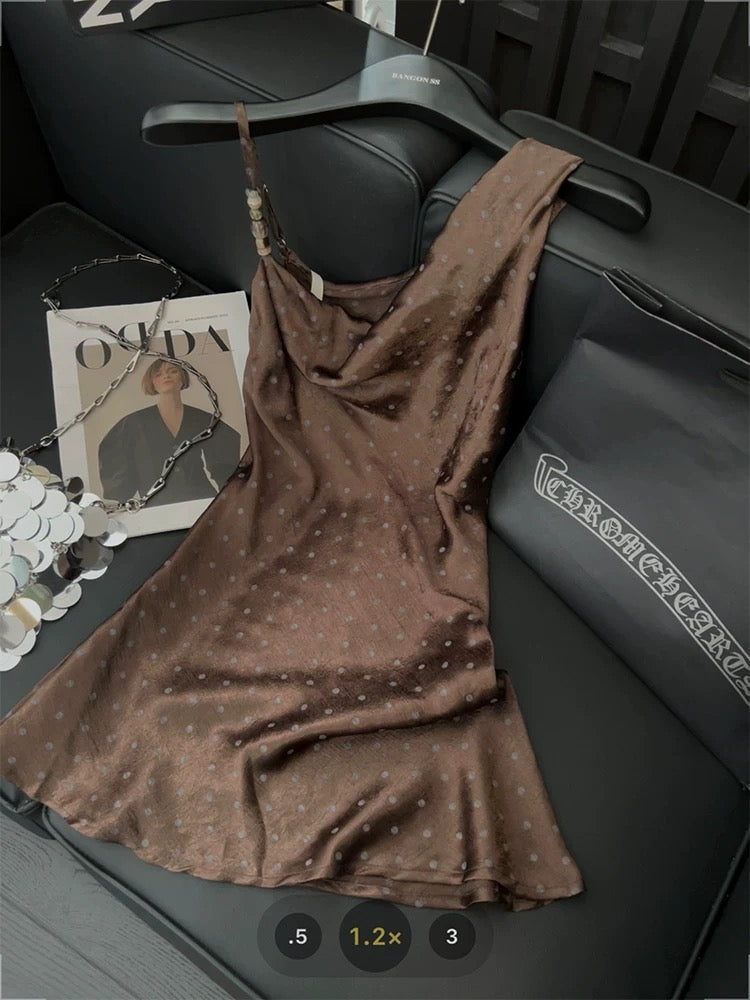 Retro coffee color polka dot camisole for women asymmetrical beaded hot girl style 2025 summer waisted swing collar top