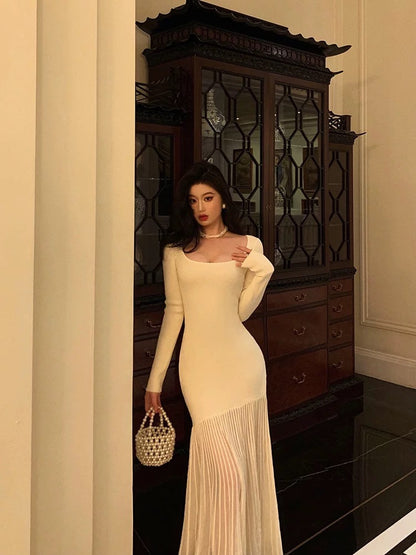 Godfrey French U-neck knitted dress for women 2024 early autumn new style gentle style semi-transparent skirt slim long skirt