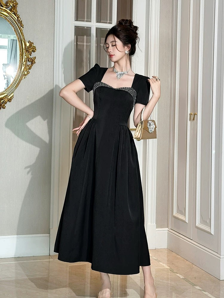 Formal dress for formal occasions, elegant dress with Hepburn style, goddess style, square collar, waist and long skirt, 2025 new style