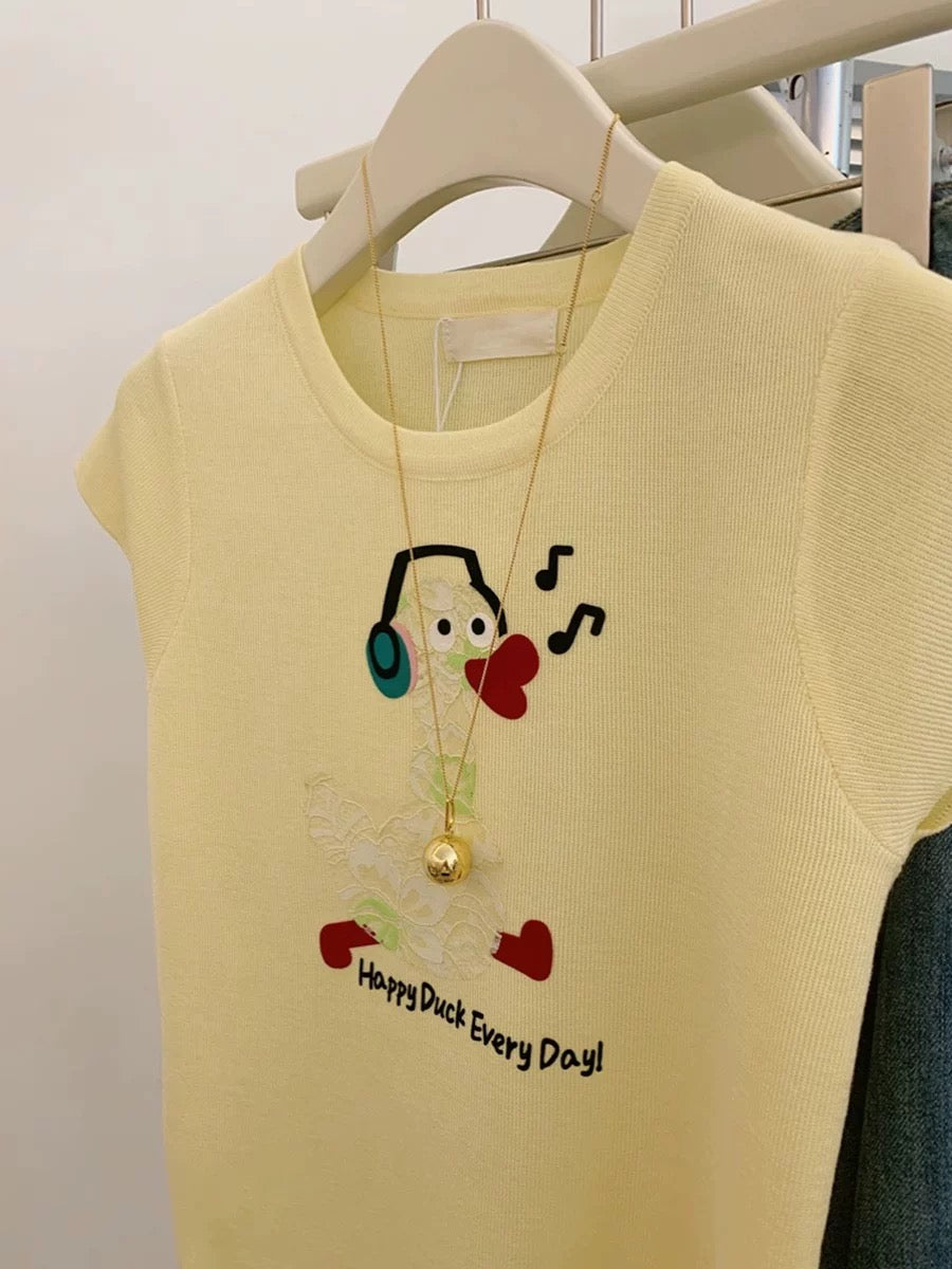 Yellow shoulder ice silk knitted short-sleeved T-shirt for women in summer 2025 new dopamine slimming short top