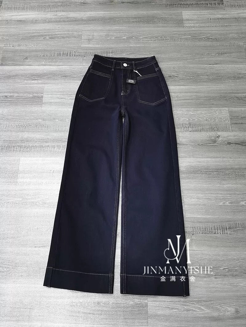 Retro dark blue high-waisted slimming straight-leg jeans with visible stitching, perfect for autumn and winter. Fleece lining for warmth and casual style.