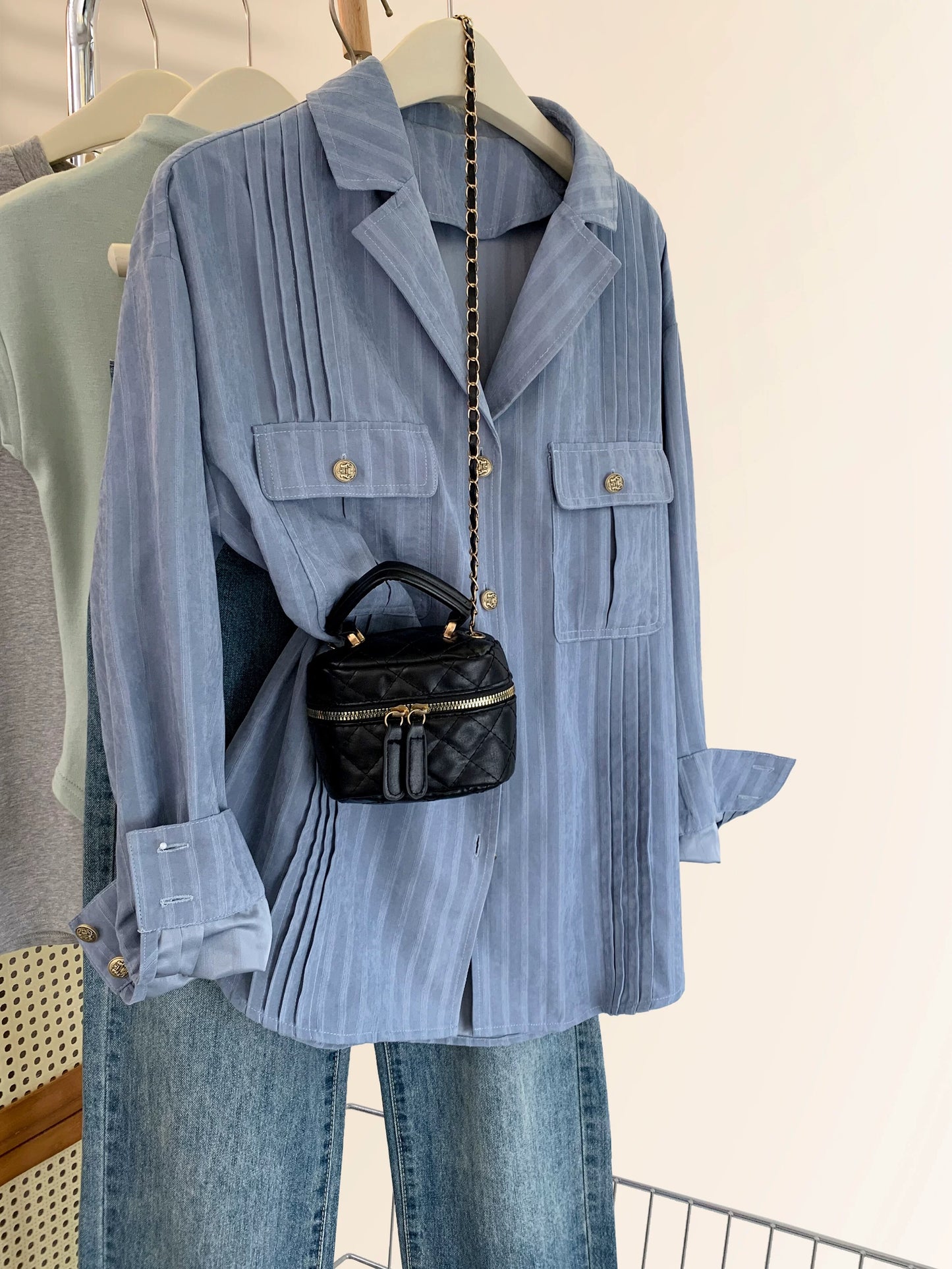 French striped shirt women's early spring spring 2025 new hot style design niche shirt jacket top spring and autumn