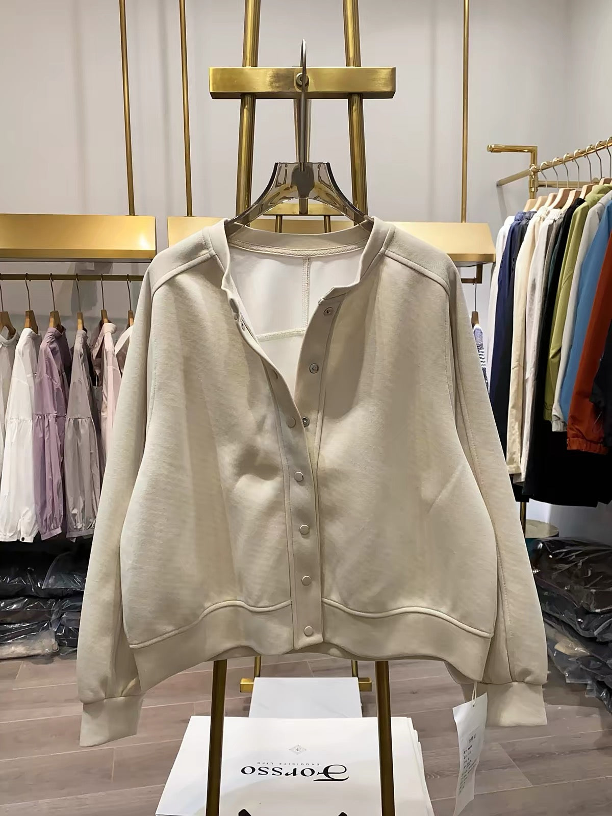 [Real-life photos from Xiao Ai's shop] Stylish, loose-fitting, sporty casual button-up sweatshirt jacket—perfect for commuting.