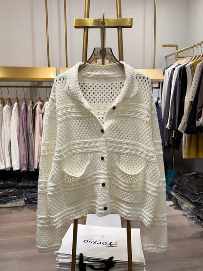 [Real-life photos from Xiao Ai's shop] Women's French-style collared openwork knit cardigan – loose-fitting, long-sleeved autumn top.