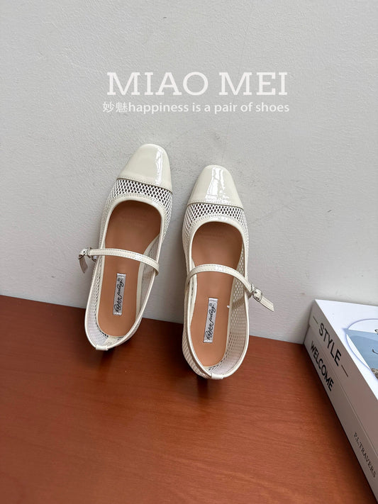 Gentle evening breeze woven hollow sandals for women, square toe, shallow mouth, flat shoes, new summer style, breathable Mary Jane shoes